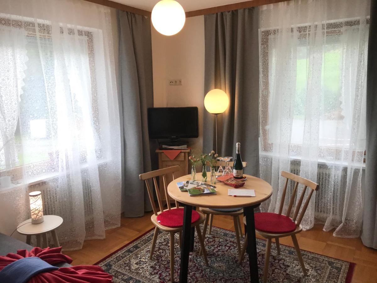 Kleine Ferienwohnung Am Rande Der Wildnis Sibratsgfall Bagian luar foto