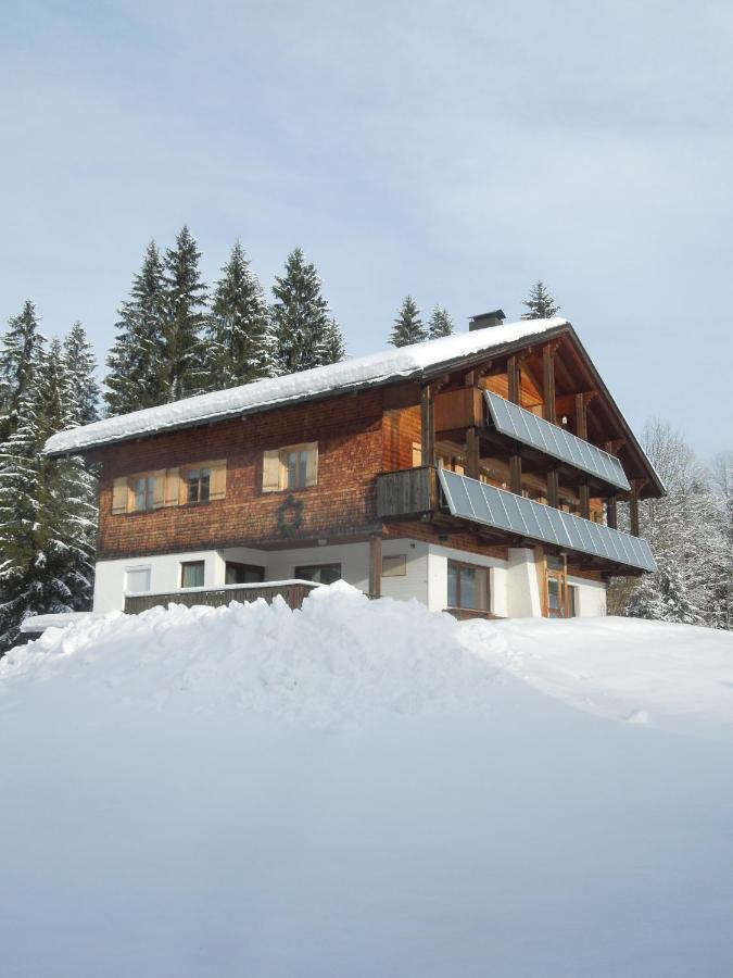 Kleine Ferienwohnung Am Rande Der Wildnis Sibratsgfall Bagian luar foto